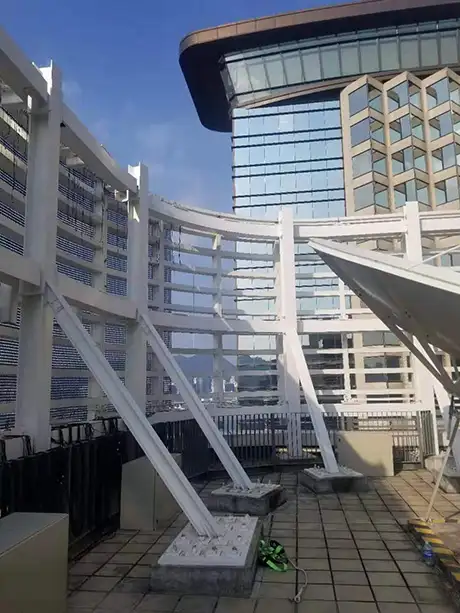 Outdoor advertising curtain wall P40 at Hong Kong’s Victoria Harbour